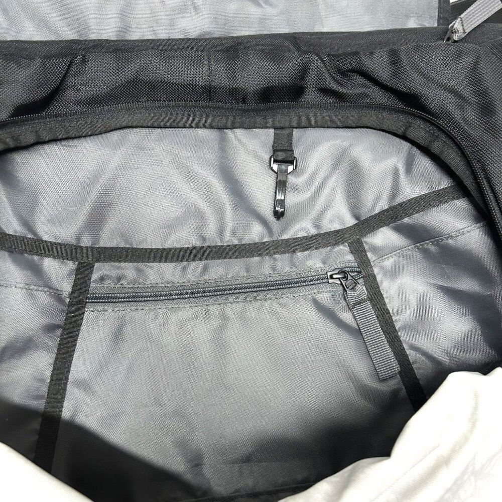 Jansport laptop messenger bag (crossbody) - Picture 6 of 9